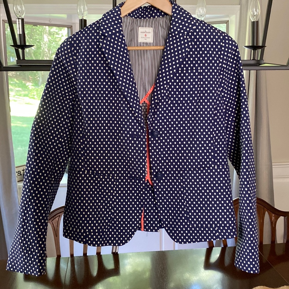 GAP Jacket/Blazer!  Great Condition!  Size 6! Looks Great with jeans!